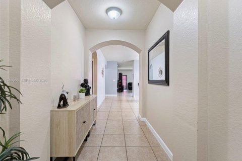 Купить виллу или дом в Катлер-Бей, Флорида 4 спальни, 175.03м2, № 2045940 - фото 17