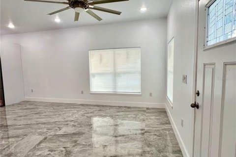 Casa en venta en Haines City, Florida, 3 dormitorios, 120.68 m2 № 1840059 - foto 8