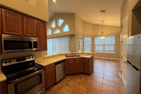 House in Orlando, Florida 4 bedrooms, 267.28 sq.m. № 2393875 - photo 8