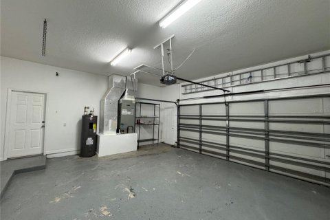 House in Orlando, Florida 4 bedrooms, 267.28 sq.m. № 2393875 - photo 24