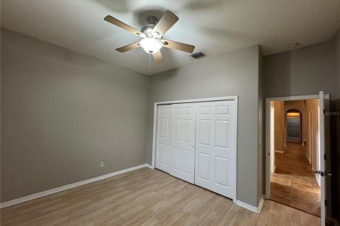 House in Orlando, Florida 4 bedrooms, 267.28 sq.m. № 2393875 - photo 13