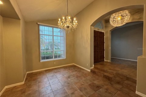 House in Orlando, Florida 4 bedrooms, 267.28 sq.m. № 2393875 - photo 4