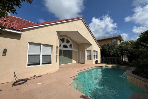 House in Orlando, Florida 4 bedrooms, 267.28 sq.m. № 2393875 - photo 2