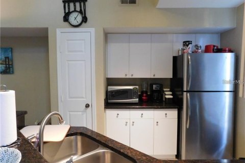 Copropriété à louer à Orlando, Floride: 2 chambres, 98.66 m2 № 2386194 - photo 9