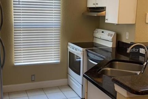 Copropriété à louer à Orlando, Floride: 2 chambres, 98.66 m2 № 2386194 - photo 10