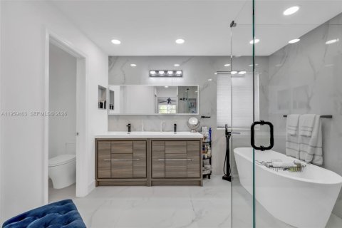 Купить виллу или дом в Уэстон, Флорида 5 спален, 230.4м2, № 2023824 - фото 10