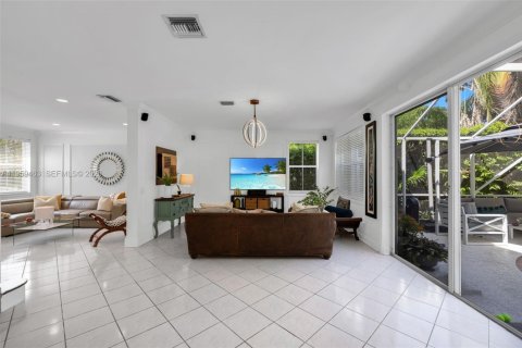 Купить виллу или дом в Уэстон, Флорида 5 спален, 230.4м2, № 2023824 - фото 13