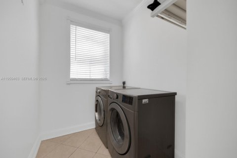 Купить виллу или дом в Уэстон, Флорида 5 спален, 230.4м2, № 2023824 - фото 24