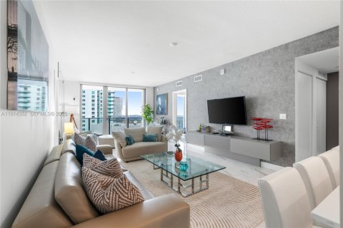 Condominio en venta en Miami, Florida, 2 dormitorios, 116.78 m2 № 1988678 - foto 17