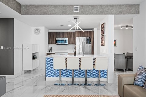 Condominio en venta en Miami, Florida, 2 dormitorios, 116.78 m2 № 1988678 - foto 23
