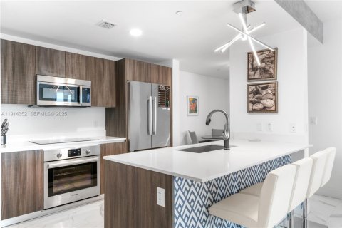 Condominio en venta en Miami, Florida, 2 dormitorios, 116.78 m2 № 1988678 - foto 5