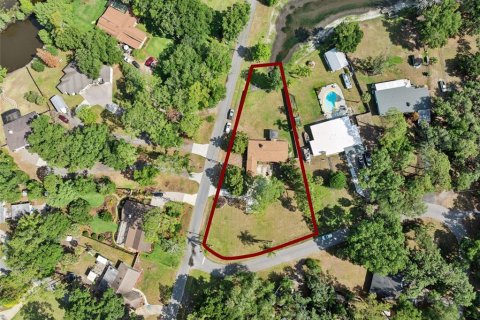 House in Sanford, Florida 4 bedrooms, 142.23 sq.m. № 2233500 - photo 7