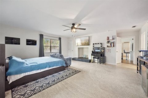 House in Sanford, Florida 4 bedrooms, 142.23 sq.m. № 2233500 - photo 23