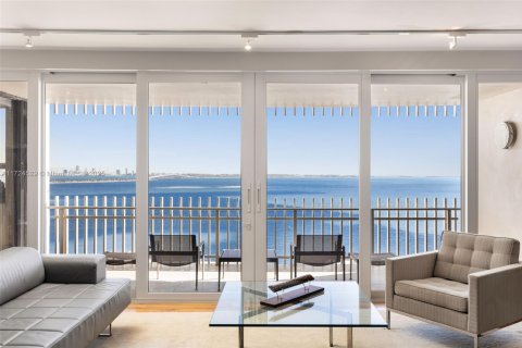 Condominio en venta en Miami, Florida, 4 dormitorios, 349.68 m2 № 1703246 - foto 1