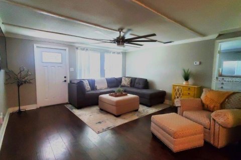 Casa en alquiler en Port Charlotte, Florida, 2 dormitorios, 102.38 m2 № 1909132 - foto 2