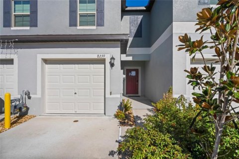 Touwnhouse à BRYANT SQUARE

 à New Port Richey, Floride 2 chambres, 140.56 m2 № 2123104