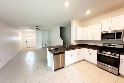 Touwnhouse à louer à New Port Richey, Floride: 2 chambres, 140.56 m2 № 2123104 - photo 8