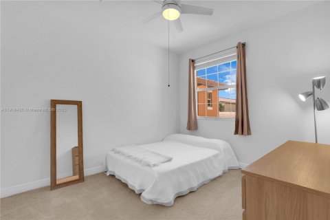 Купить таунхаус в Пемброк-Пайнс, Флорида 3 спальни, 169.64м2, № 1972046 - фото 14