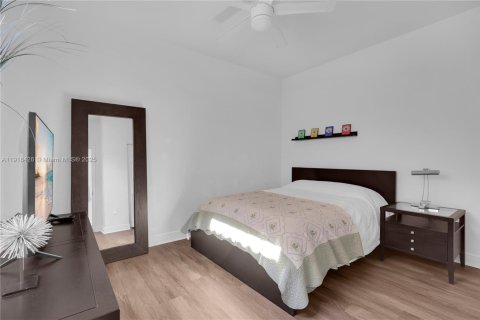 Купить таунхаус в Пемброк-Пайнс, Флорида 3 спальни, 169.64м2, № 1972046 - фото 20