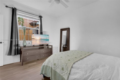 Купить таунхаус в Пемброк-Пайнс, Флорида 3 спальни, 169.64м2, № 1972046 - фото 21