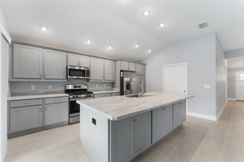 Casa en venta en The Villages, Florida, 3 dormitorios, 173.63 m2 № 1815117 - foto 15