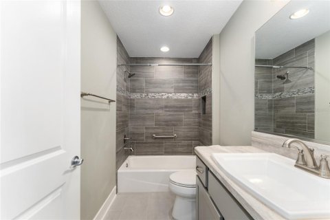 Casa en venta en The Villages, Florida, 3 dormitorios, 173.63 m2 № 1815117 - foto 30