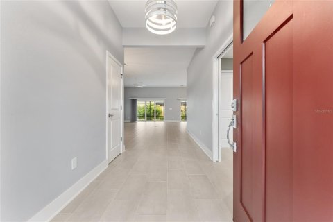 Casa en venta en The Villages, Florida, 3 dormitorios, 173.63 m2 № 1815117 - foto 5