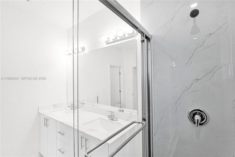 Купить таунхаус в Майами, Флорида 5 спален, № 2048376 - фото 24