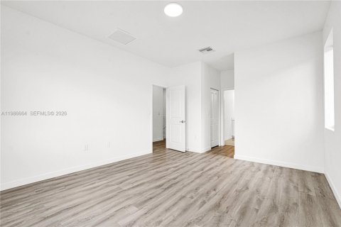 Купить таунхаус в Майами, Флорида 5 спален, № 2048376 - фото 17