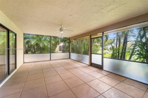 House in Delray Beach, Florida 3 bedrooms, 159.7 sq.m. № 1846171 - photo 22