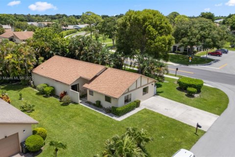 House in Delray Beach, Florida 3 bedrooms, 159.7 sq.m. № 1846171 - photo 26
