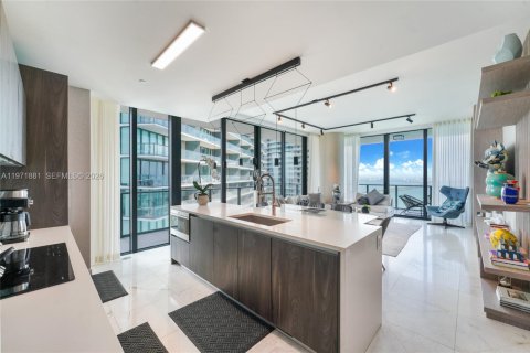 Снять в аренду кондоминиум в Майами, Флорида 3 спальни, 153.2м2, № 2032901 - фото 6