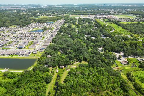 Propiedad comercial en venta en Kissimmee, Florida, 6 dormitorios, 318.56 m2 № 2207797 - foto 23
