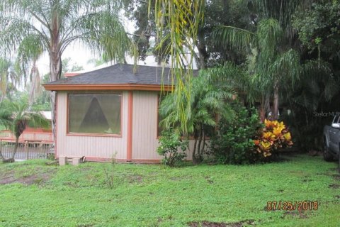Propiedad comercial en venta en Kissimmee, Florida, 6 dormitorios, 318.56 m2 № 2207797 - foto 16