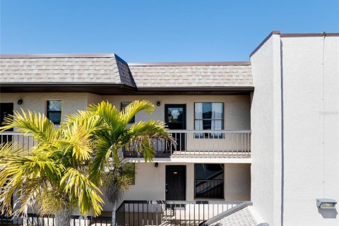 Condominio en Punta Gorda, Florida, 2 dormitorios № 2108799