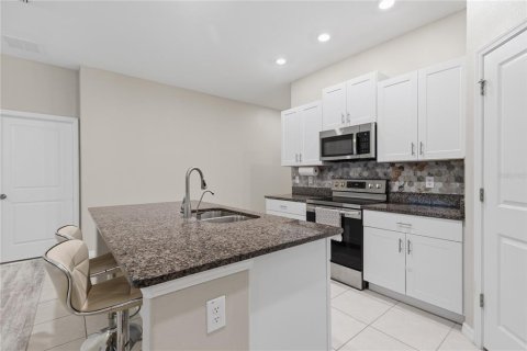 Купить виллу или дом в Уэсли-Чепел, Флорида 3 комнаты, 144.93м2, № 2156107 - фото 6