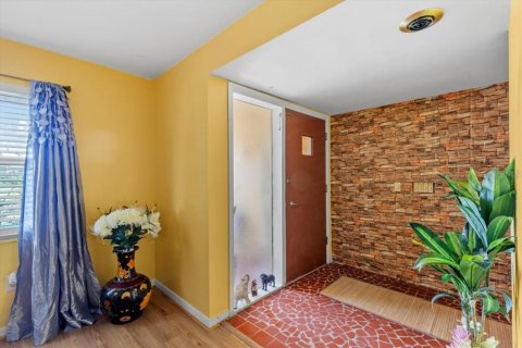 Casa en venta en Saint Petersburg, Florida, 3 dormitorios, 158.58 m2 № 1776785 - foto 5