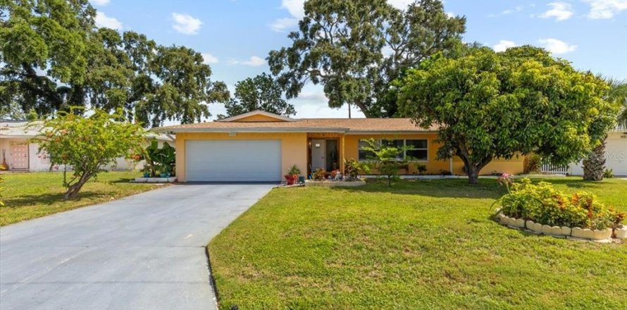 Casa en Saint Petersburg, Florida 3 dormitorios, 158.58 m2 № 1776785