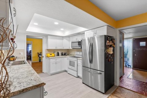 Casa en venta en Saint Petersburg, Florida, 3 dormitorios, 158.58 m2 № 1776785 - foto 18