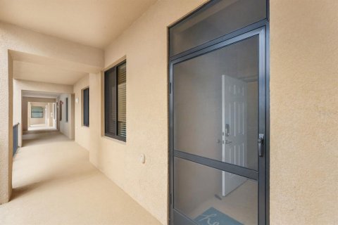 Condominio en alquiler en Bradenton, Florida, 2 dormitorios, 107.4 m2 № 1062818 - foto 5