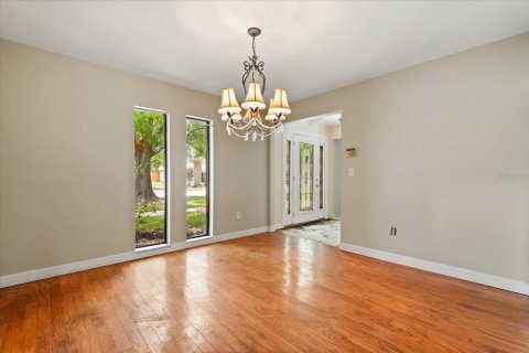 Villa ou maison à vendre à Longwood, Floride: 3 chambres, 199.09 m2 № 1782588 - photo 9