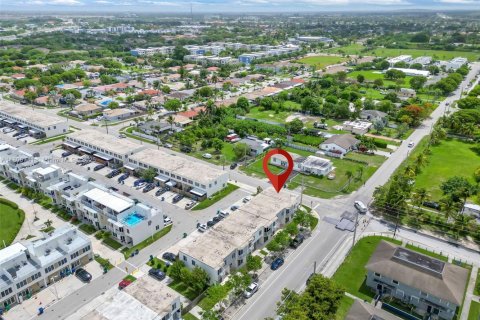 Купить таунхаус в Хомстед, Флорида 4 спальни, 133.22м2, № 1957788 - фото 20