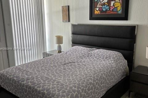 Снять в аренду кондоминиум в Санни-Айлс-Бич, Флорида 1 спальня, 67.35м2, № 2067856 - фото 8