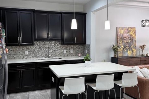 Touwnhouse à vendre à Windermere, Floride: 3 chambres, 151.52 m2 № 2238013 - photo 7