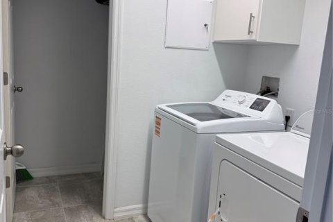 Touwnhouse à vendre à Windermere, Floride: 3 chambres, 151.52 m2 № 2238013 - photo 18