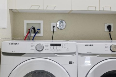 Снять в аренду таунхаус в Мирамар, Флорида 3 спальни, 188.87м2, № 2005503 - фото 20