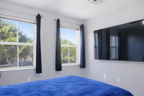 Снять в аренду таунхаус в Мирамар, Флорида 3 спальни, 188.87м2, № 2005503 - фото 26