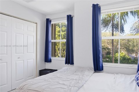 Снять в аренду таунхаус в Мирамар, Флорида 3 спальни, 188.87м2, № 2005503 - фото 23