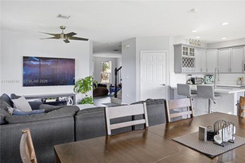 Снять в аренду таунхаус в Мирамар, Флорида 3 спальни, 188.87м2, № 2005503 - фото 9