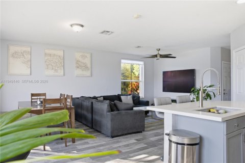 Снять в аренду таунхаус в Мирамар, Флорида 3 спальни, 188.87м2, № 2005503 - фото 6